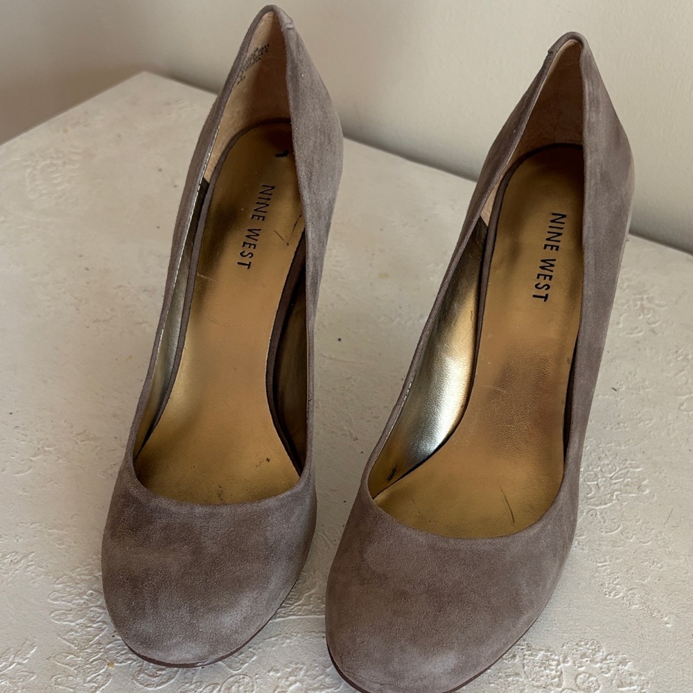 Nine West Women's Taupe Heels